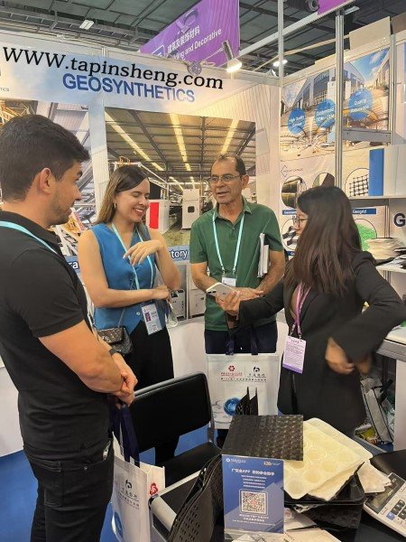 顾客来厂0903 (8)